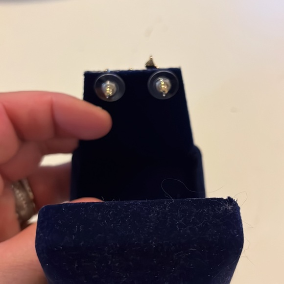 Pair of gold filled equestrian style earrings - Picture 2 of 3